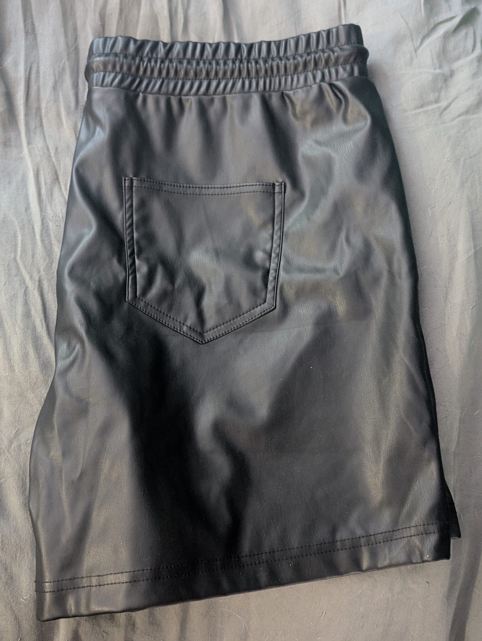 Featured image for Short simili cuir