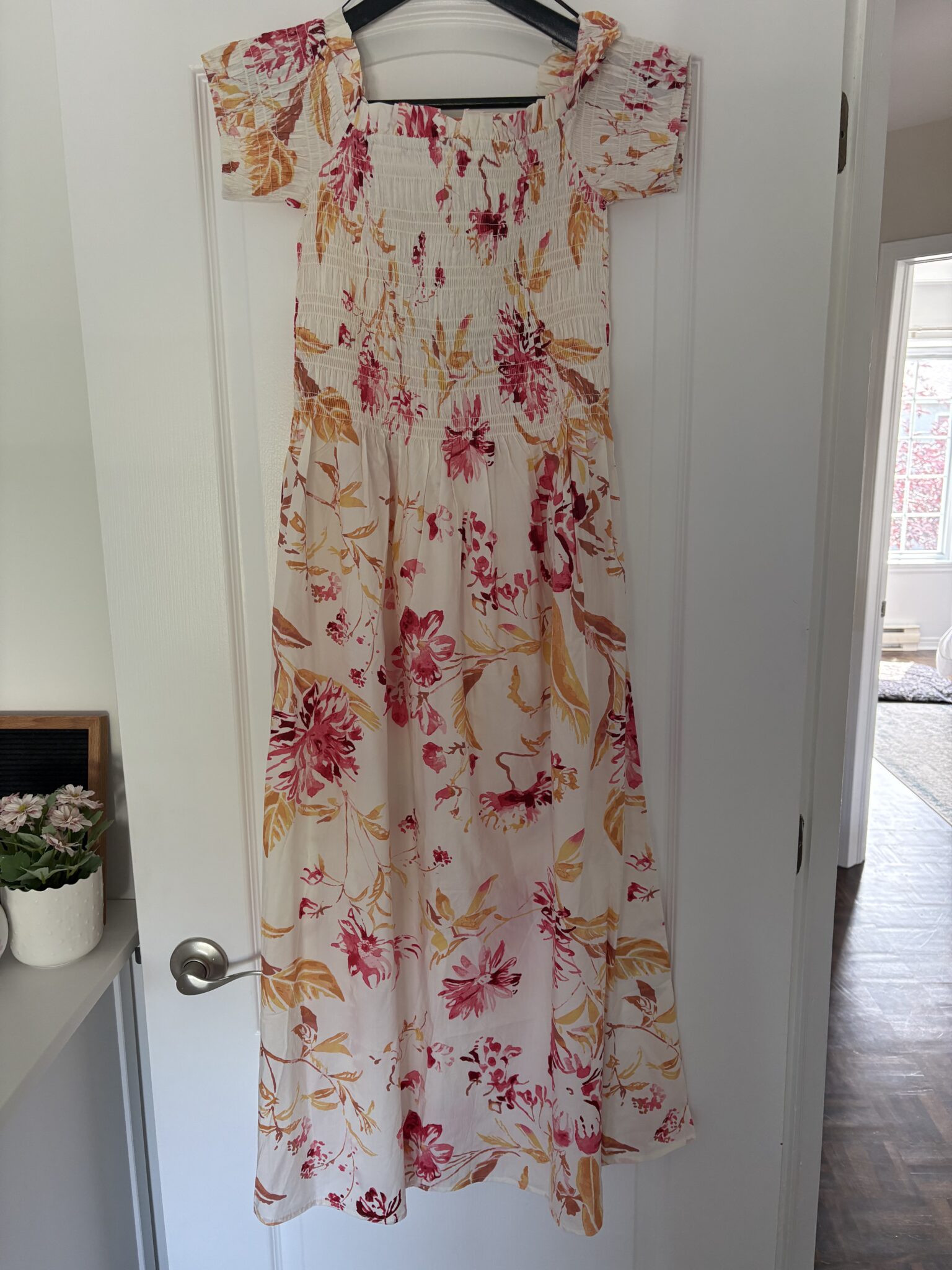 Featured image for Robe longue fleurie H&M neuve