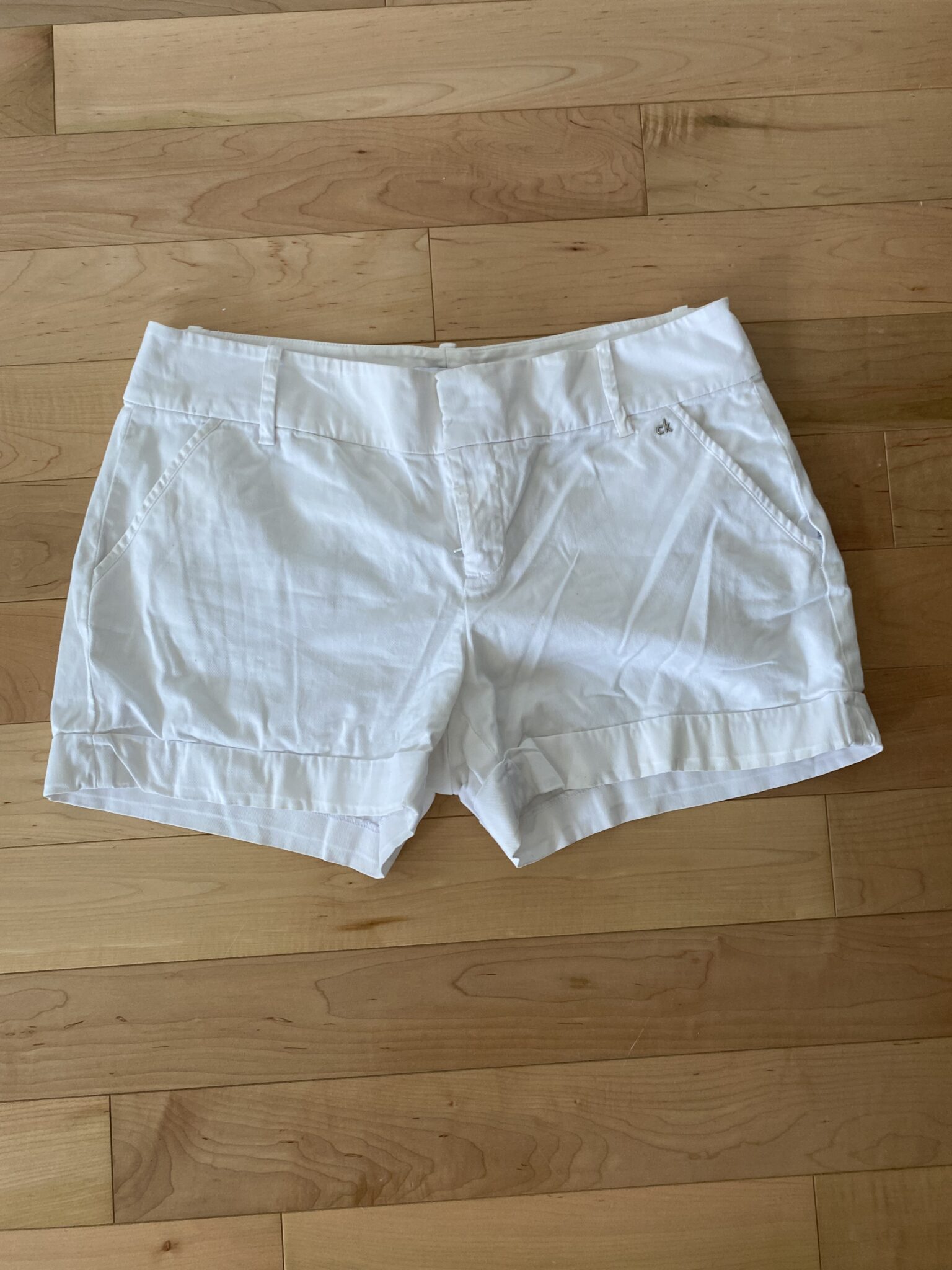 Featured image for Shorts Calvin Klein