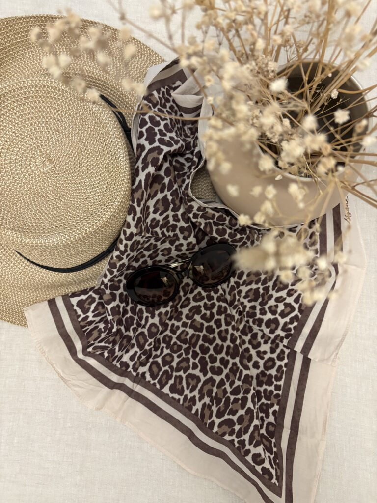 Featured image for Bon Look - oversized sunglasses
