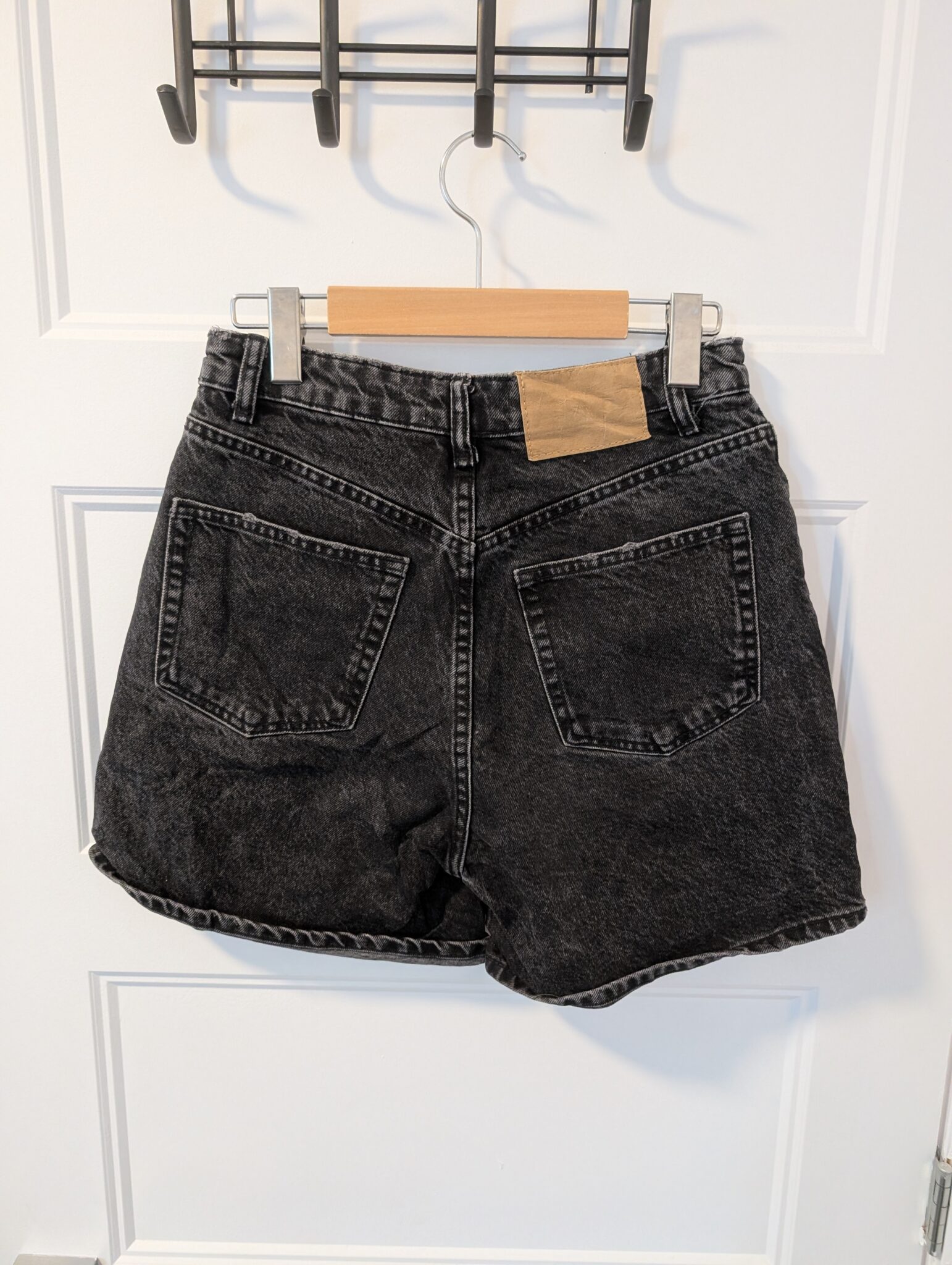 Image for Zara/Mom Short Sz 4