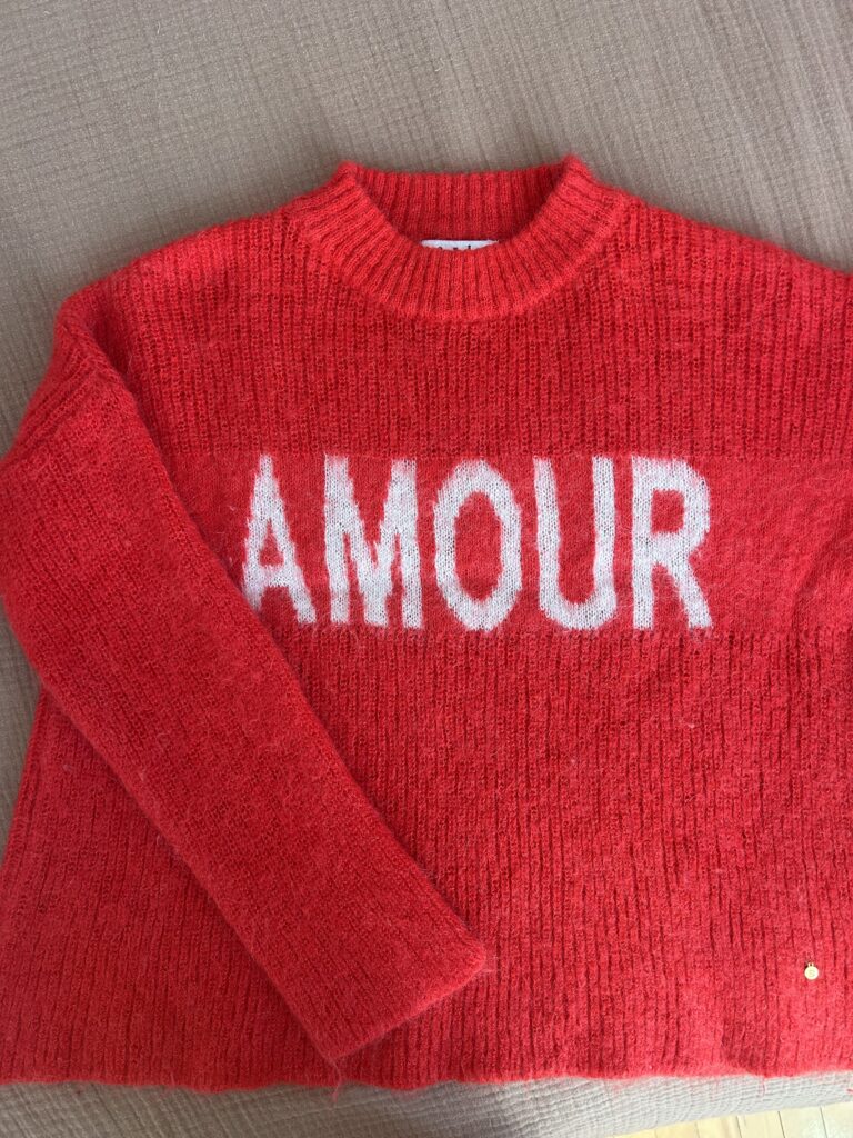Featured image for Love jumper