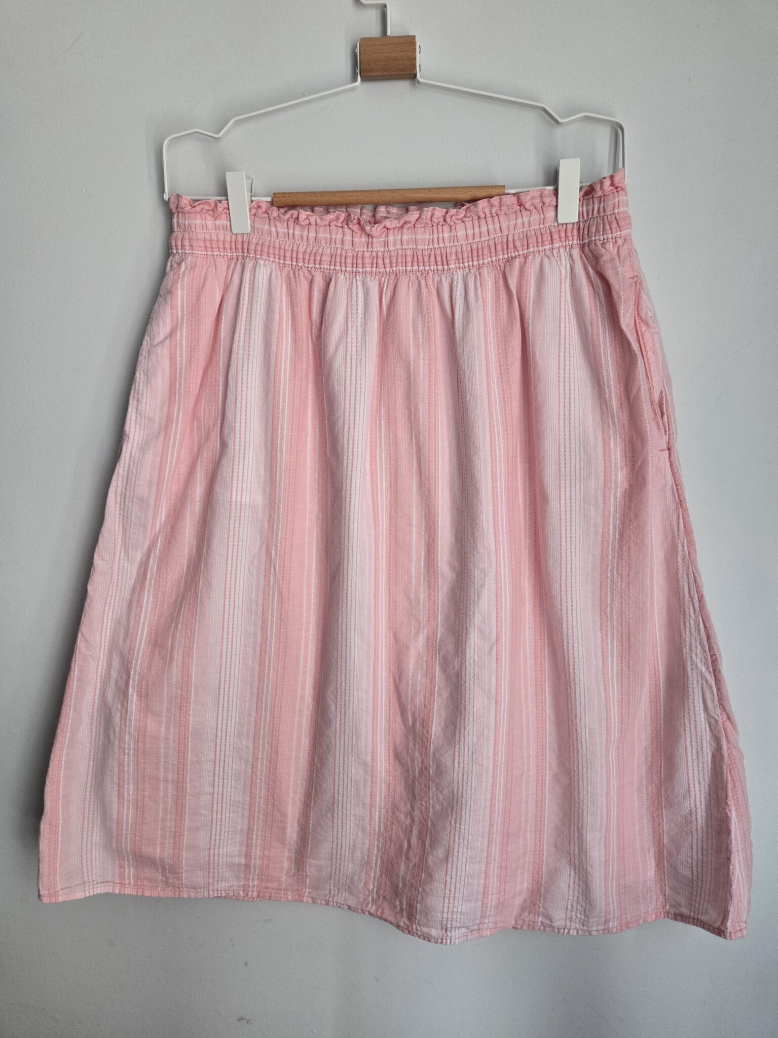 Featured image for Adorable cotton skirt