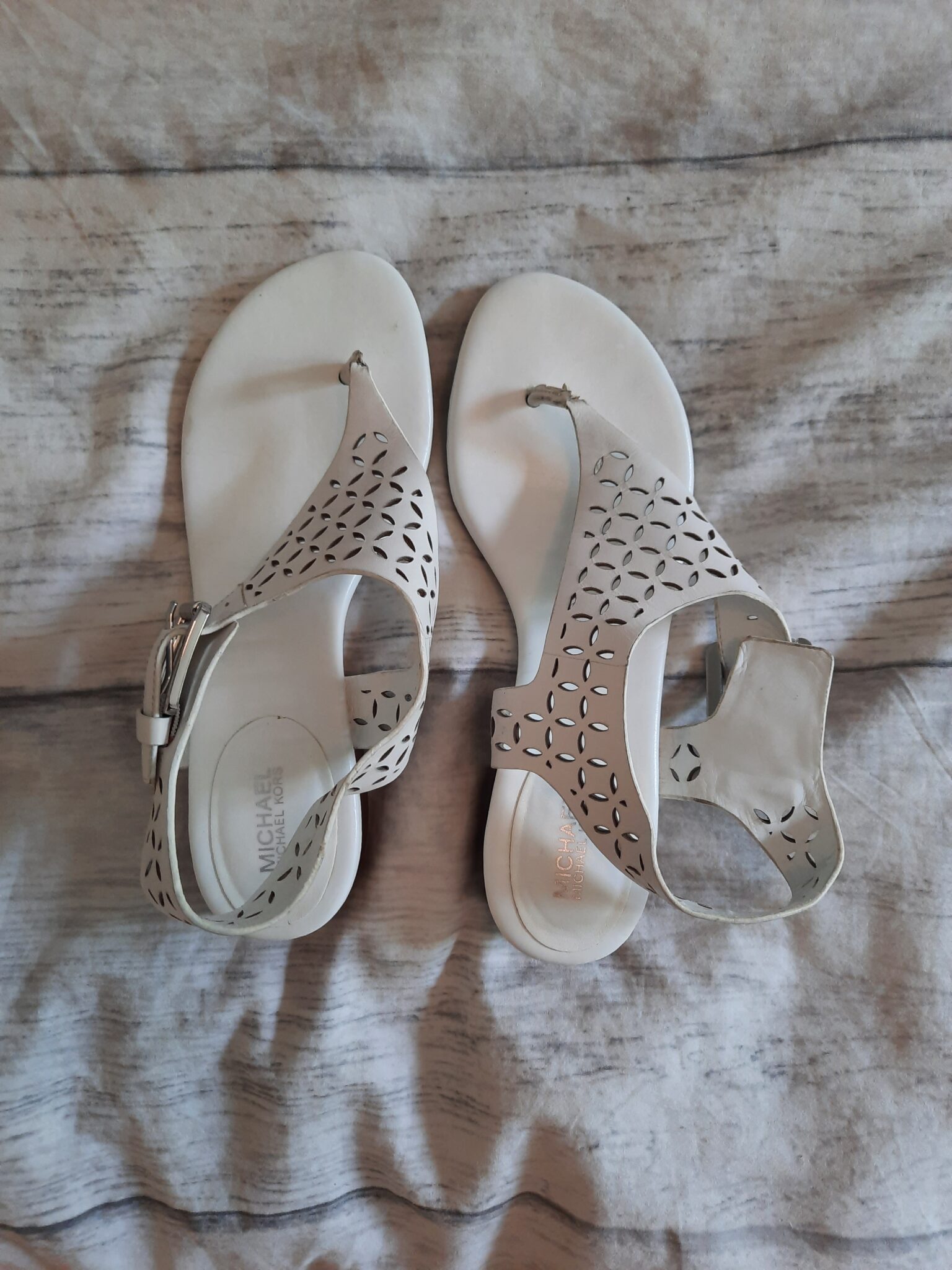 Image for Belles sandales blanches Michael Kors