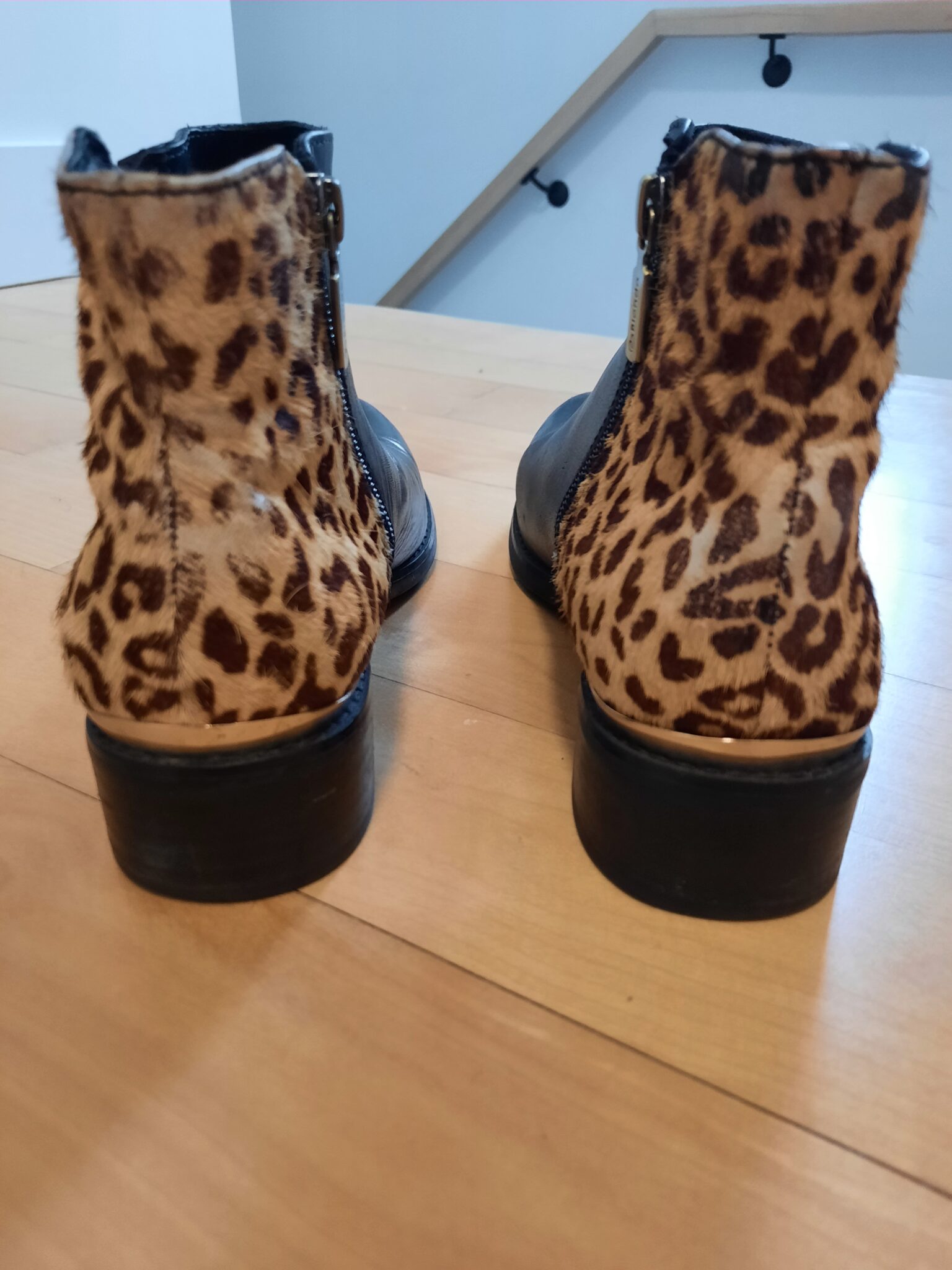 Image for Bottes courtes avec motif animal