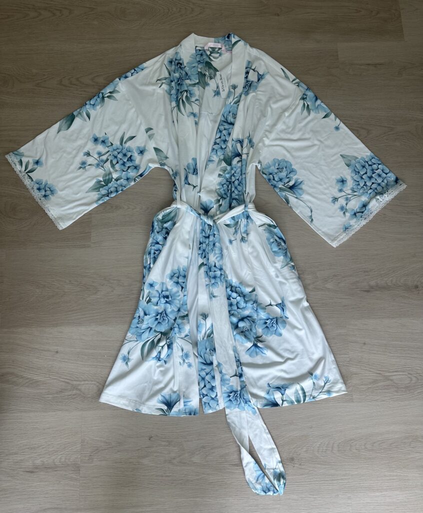 Featured image for La Vie en Rose Robe S