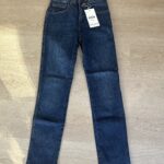 Featured thumbnail for Sézane Le Slim Parfait 36