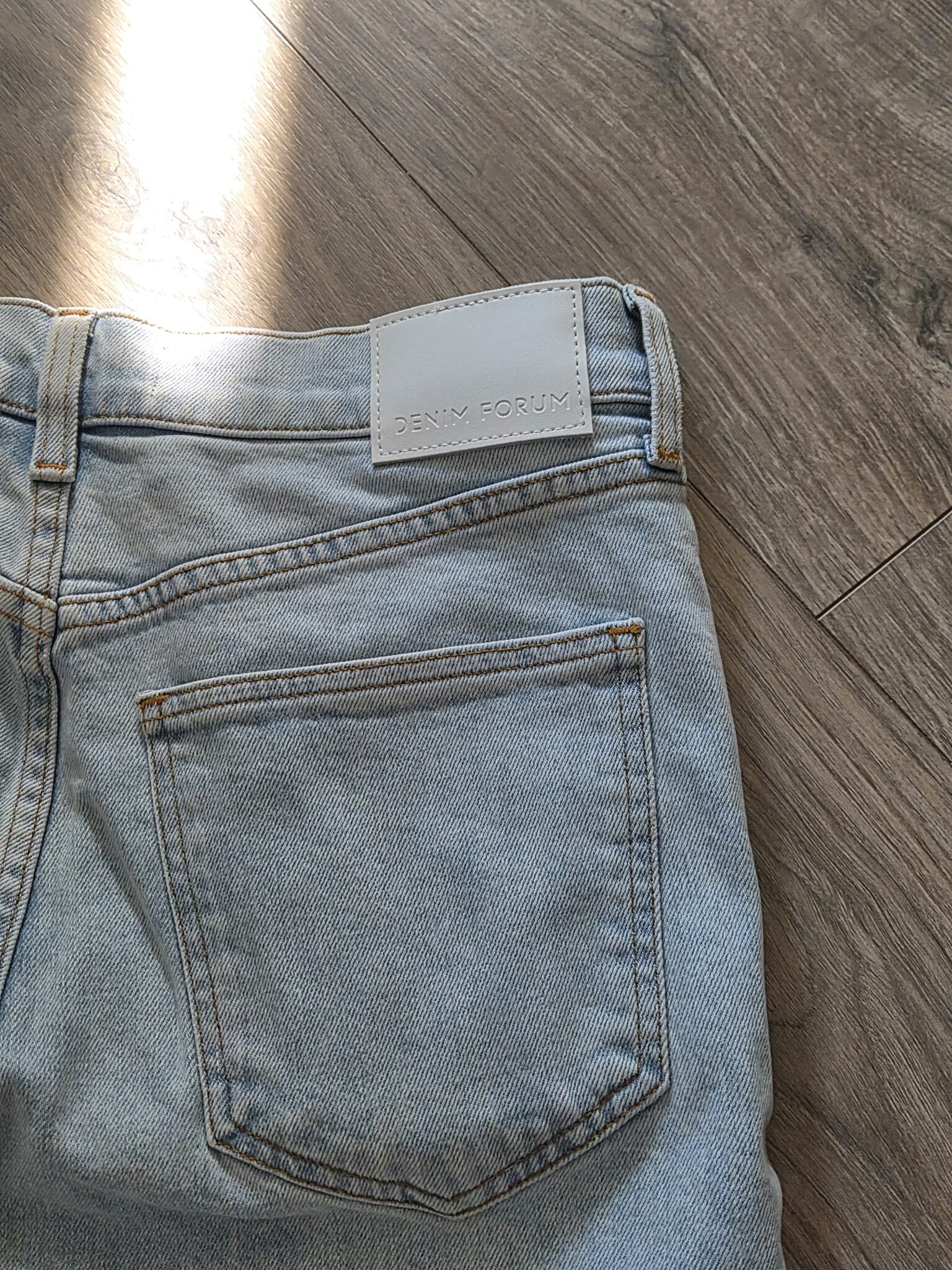Image for Jeans Arlo du Aritzia