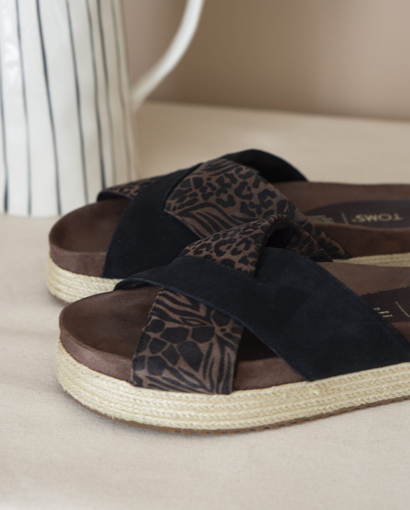 Image for Pretty suede sandals from Toms