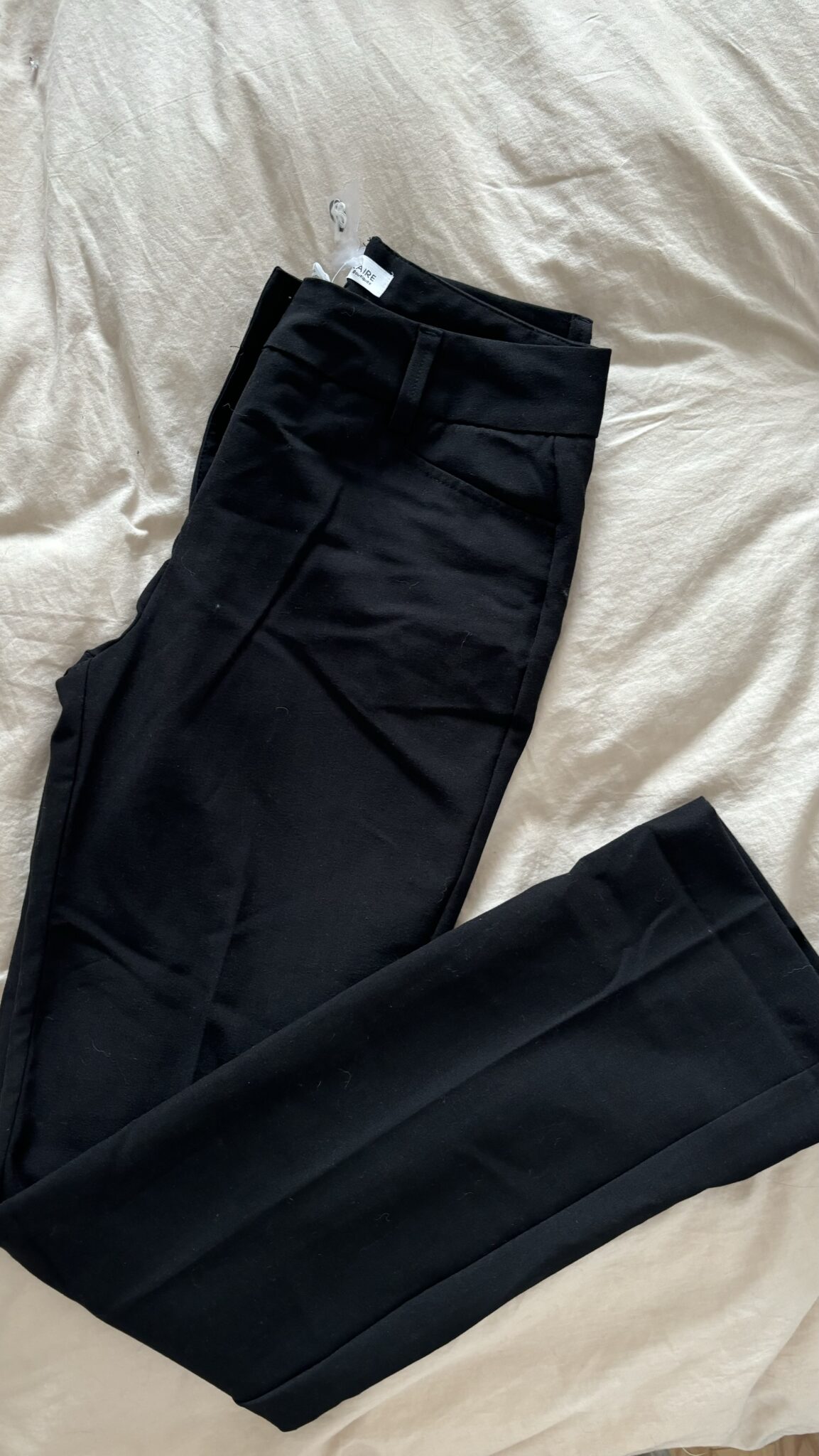 Featured image for Pantalon noir