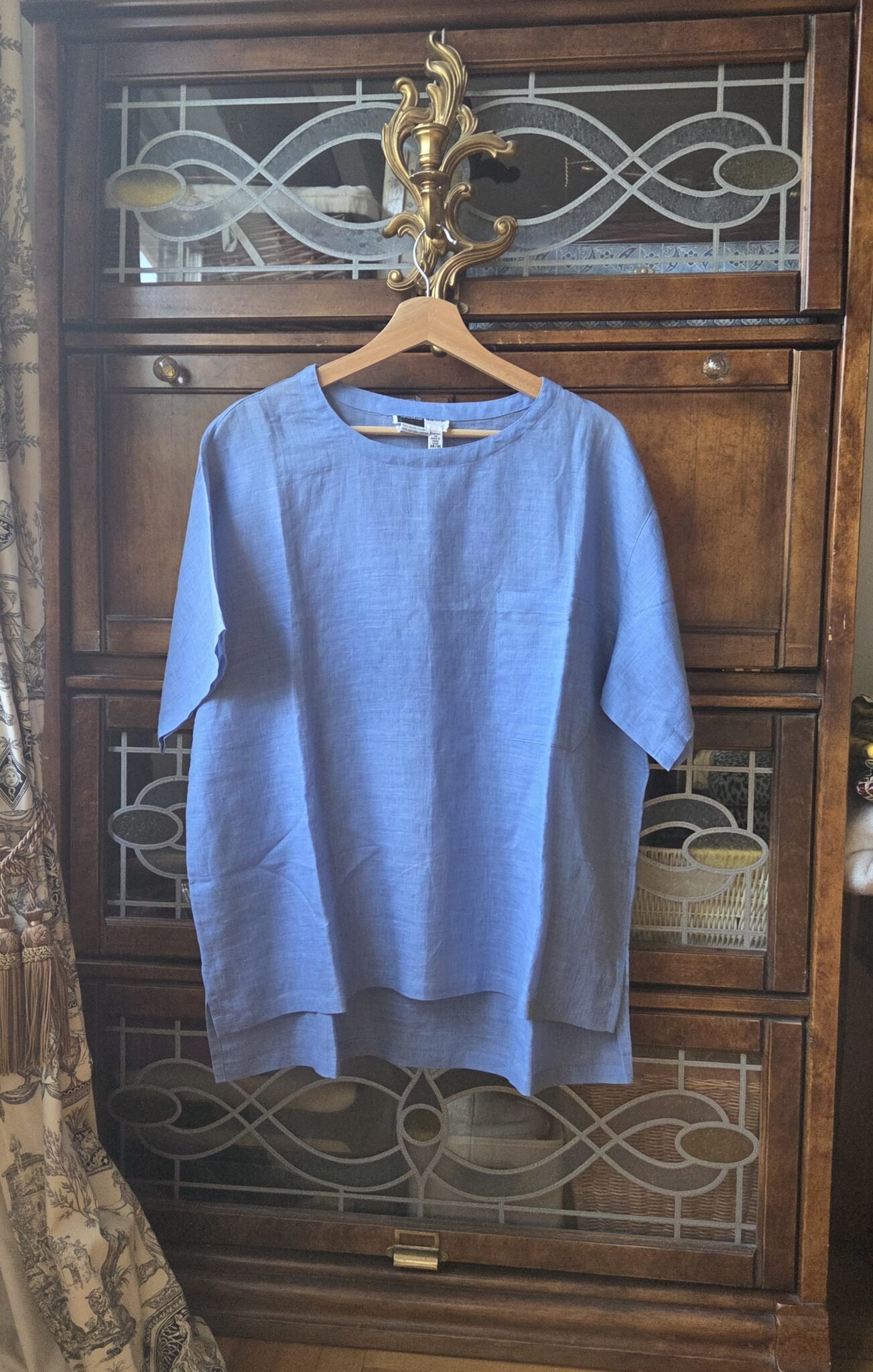 Image for Superbe chemisier couleur pervenche 55 % lin, 45 % coton