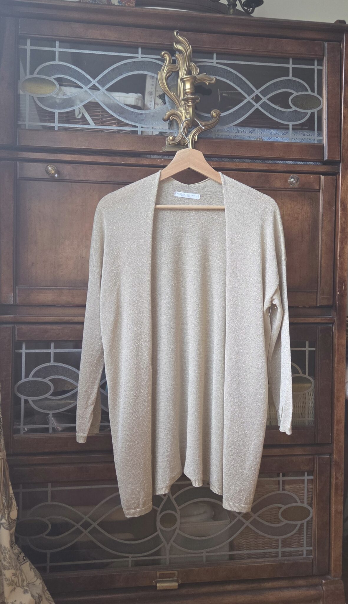 Featured image for Frederick Ian-Cardigan ouvert doré métallisé