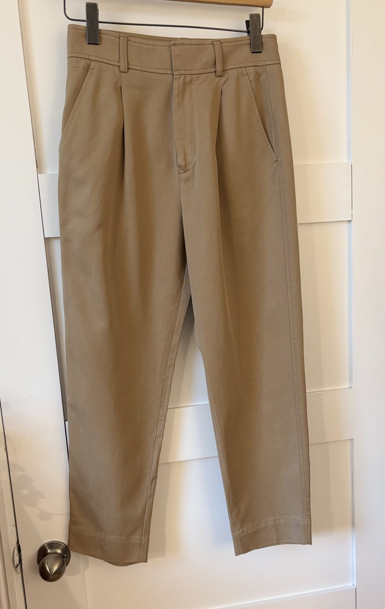 Featured image for ♥️Pantalon with clips