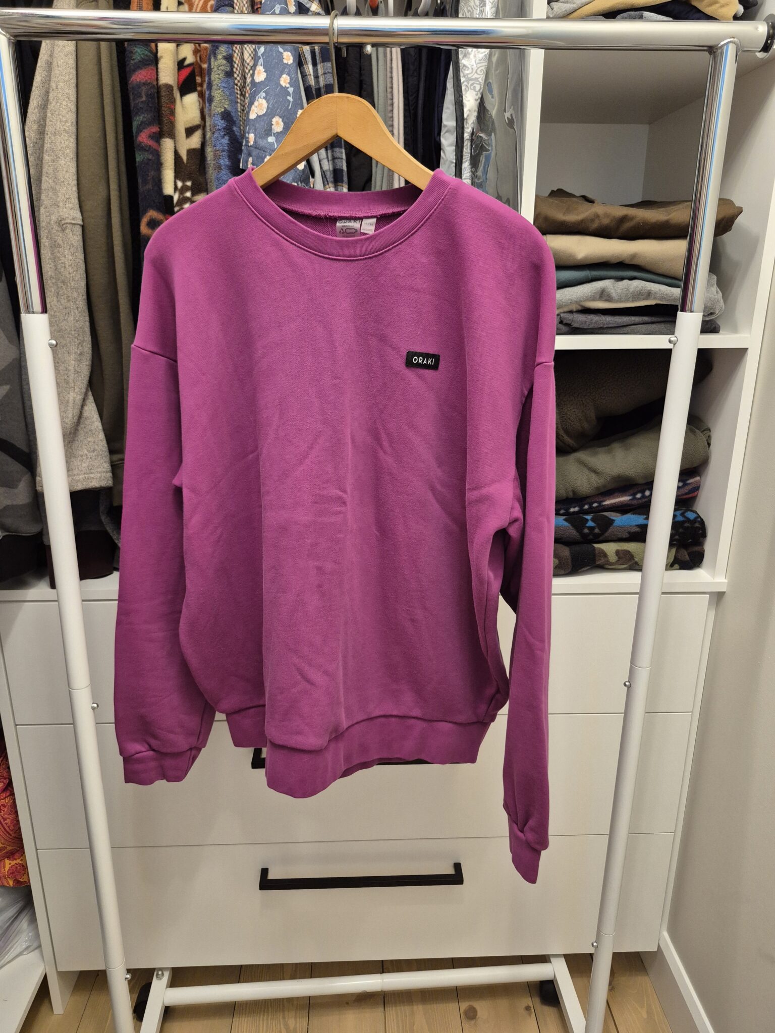 Featured image for Extra oversized crewneck magenta