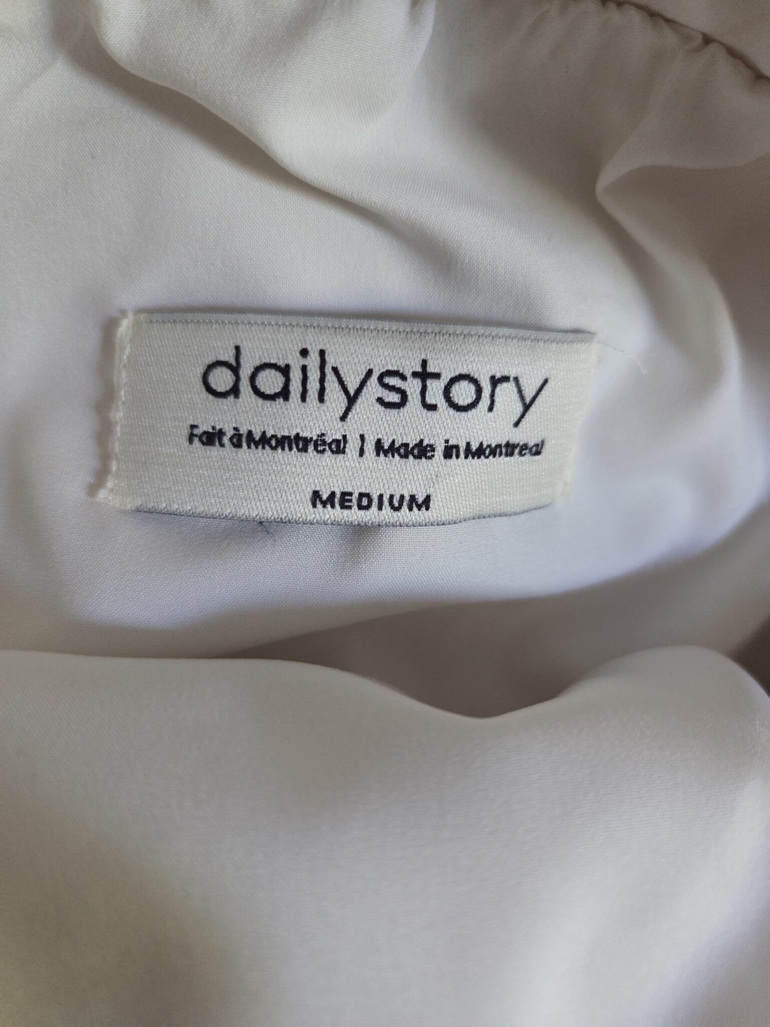 Image for Champagne satin skirt Dailystory