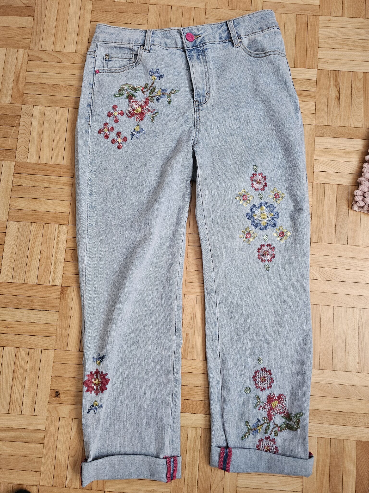 Featured image for Jeans charlie b