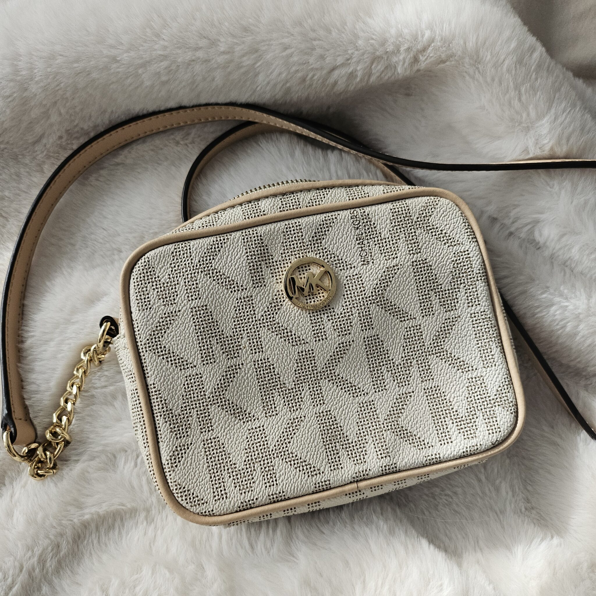 Featured image for Mini crossbody MK bag