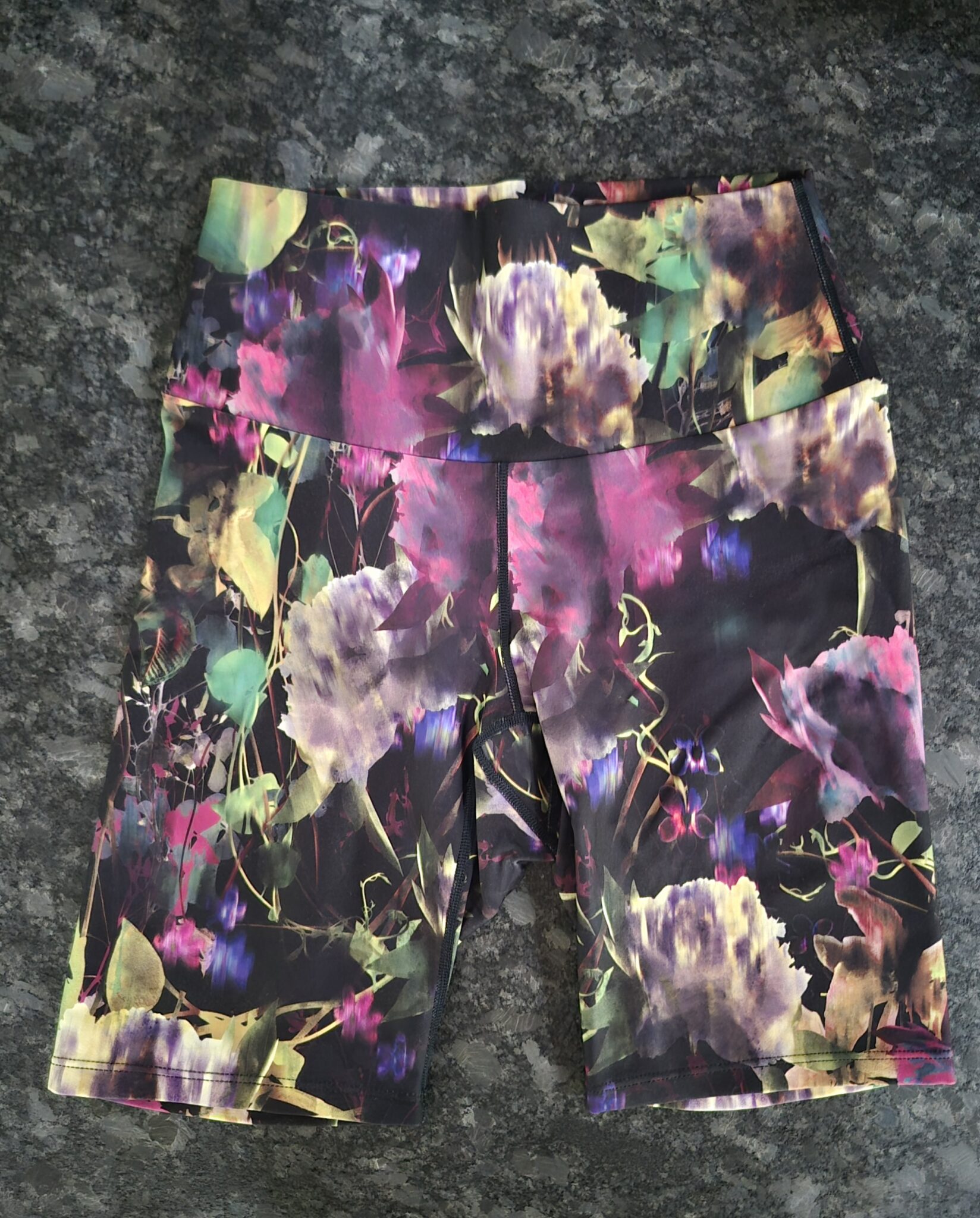 Featured image for Biker shorts Artsy pop