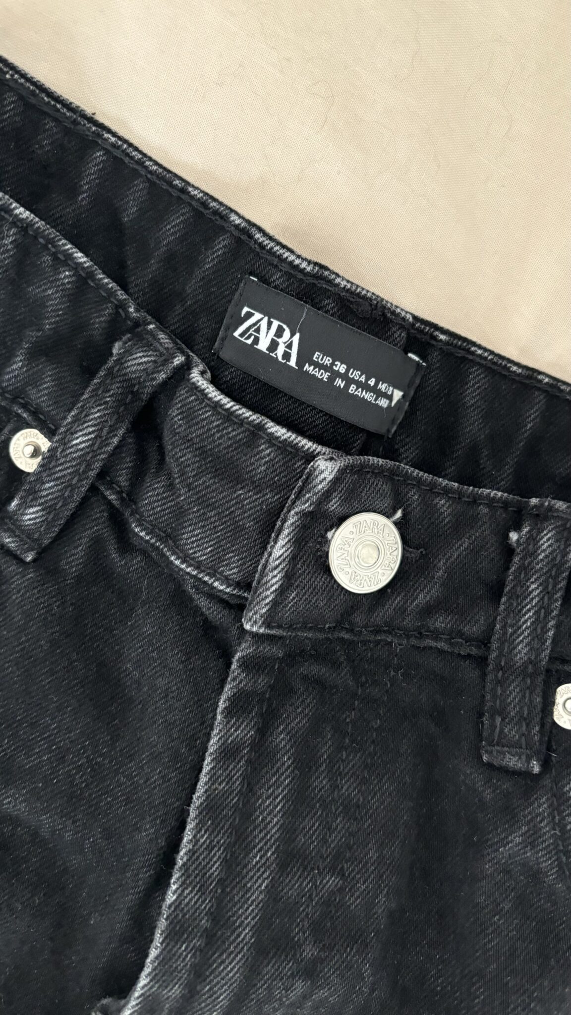 Image for Jeans noir court évasé