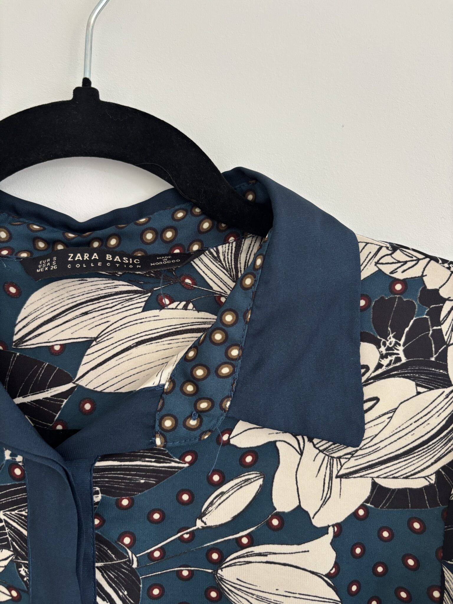 Image for ZARA satin shirt with floral/pink motifs (S)