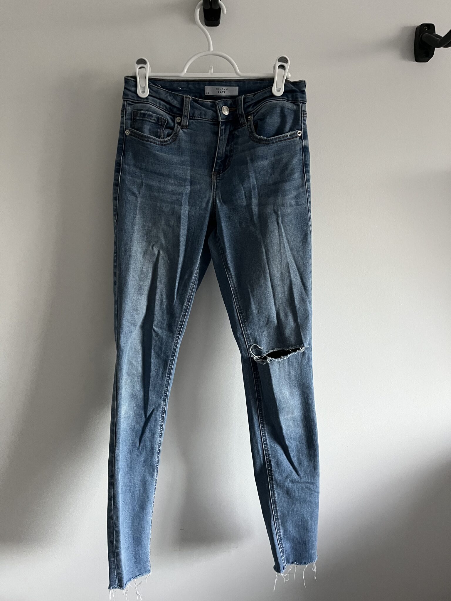 Featured image for Skinny jeans