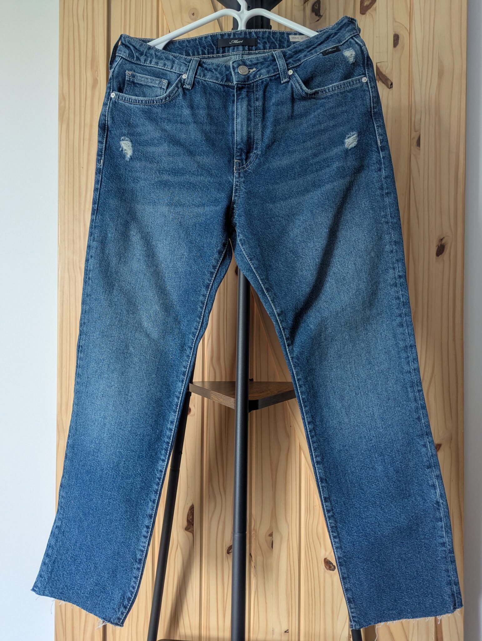 Featured image for Jeans Viola Mavi