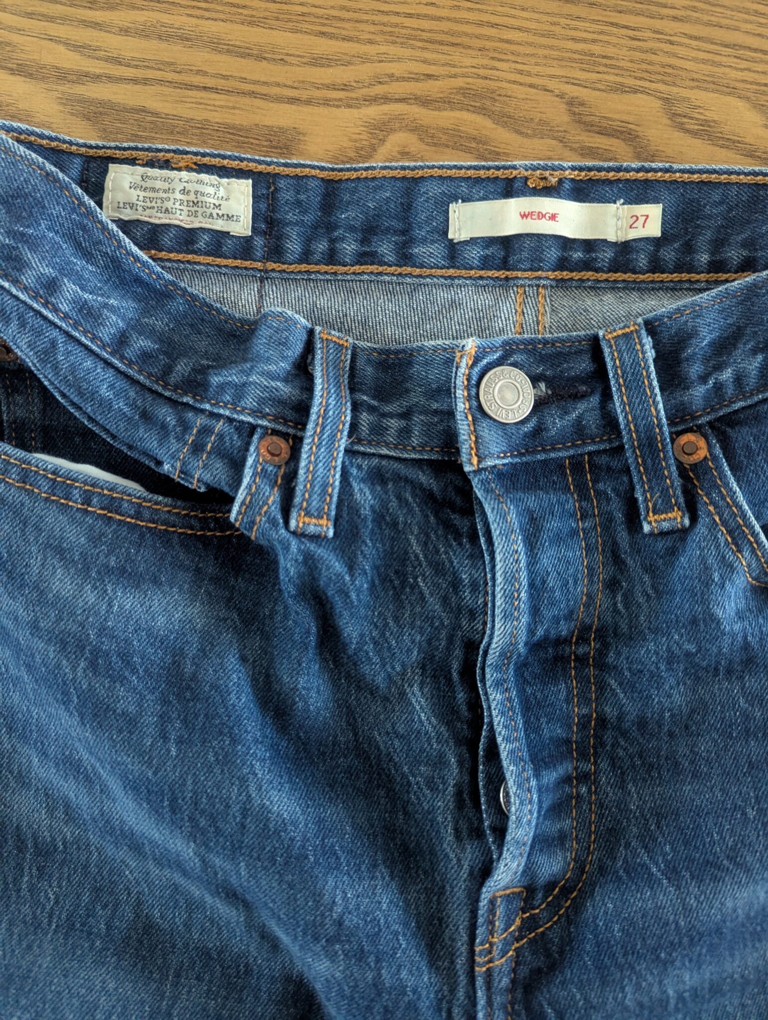 Image for Levi's Wedgie Jeans