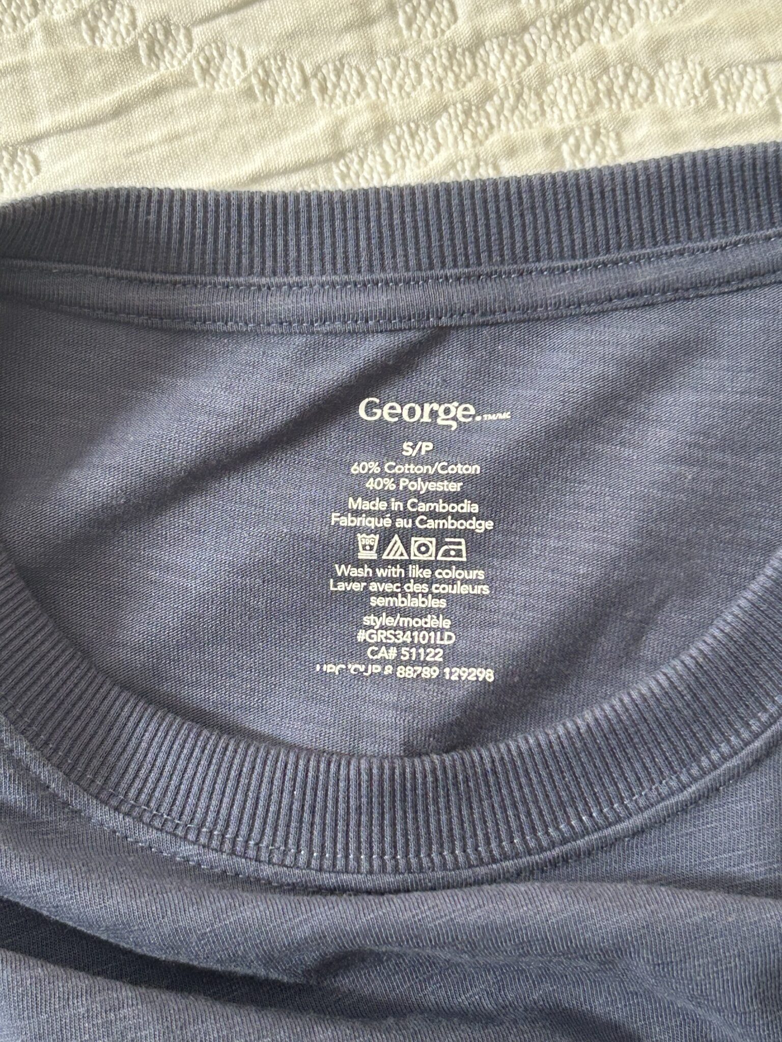 Image for Robe GEORGE