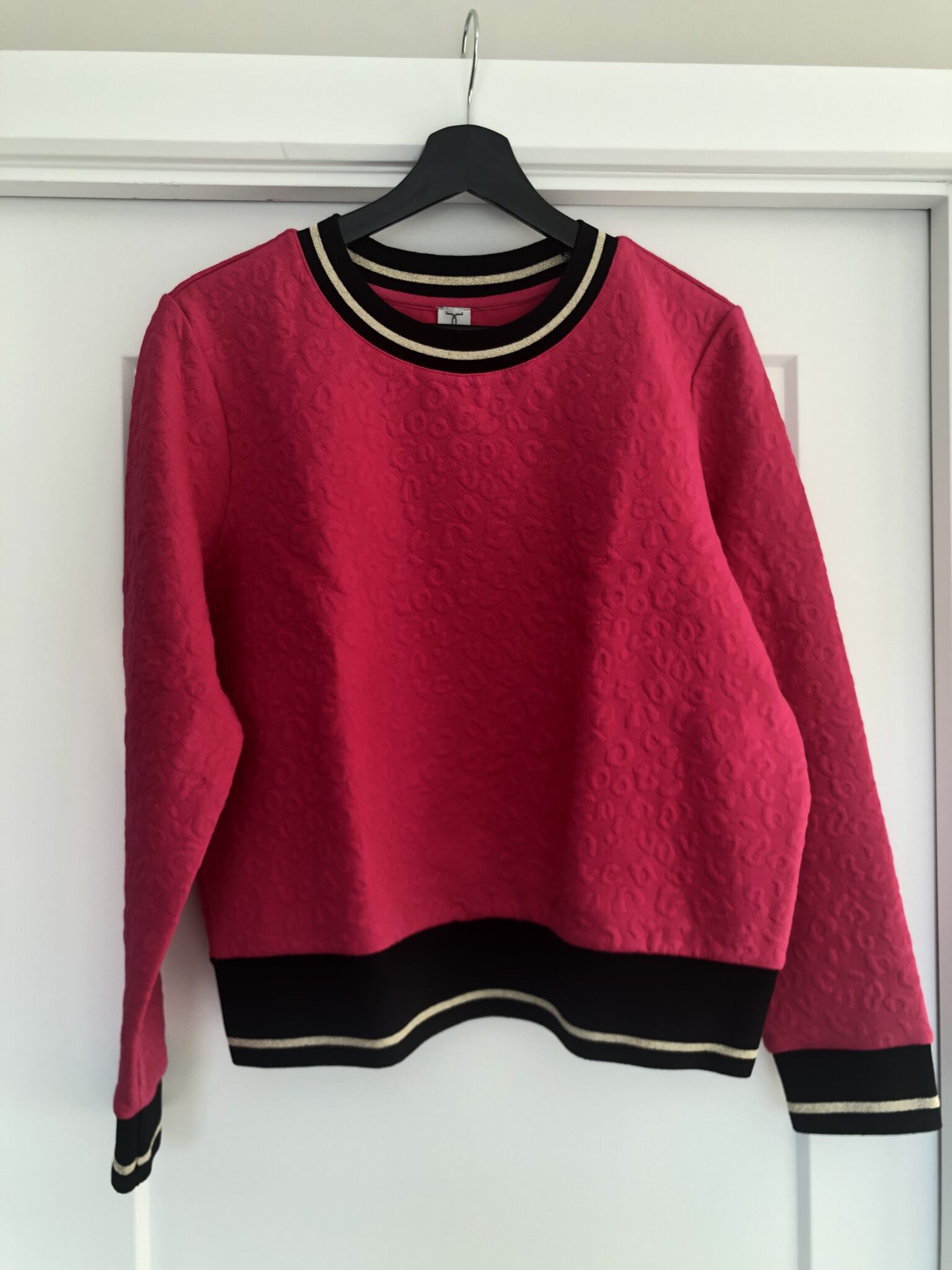 Featured image for Textured TRISTAN jumper