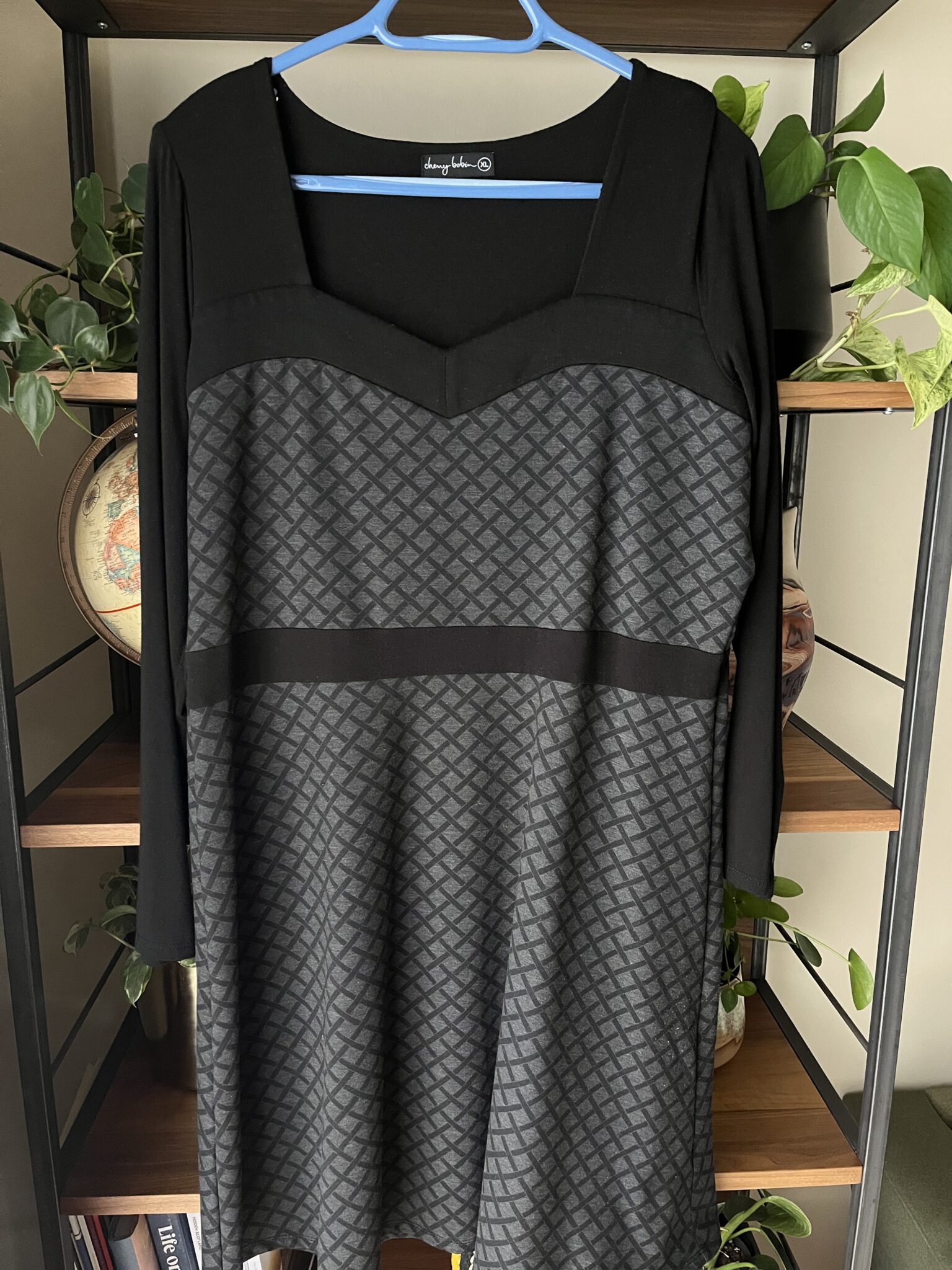 Featured image for Robe faite au Québec - taille XL