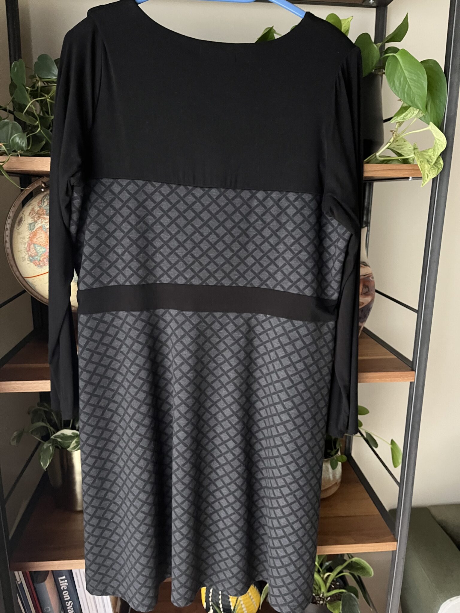 Image for Robe faite au Québec - taille XL
