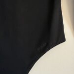 Thumbnail for Body noir de chez Aritzia