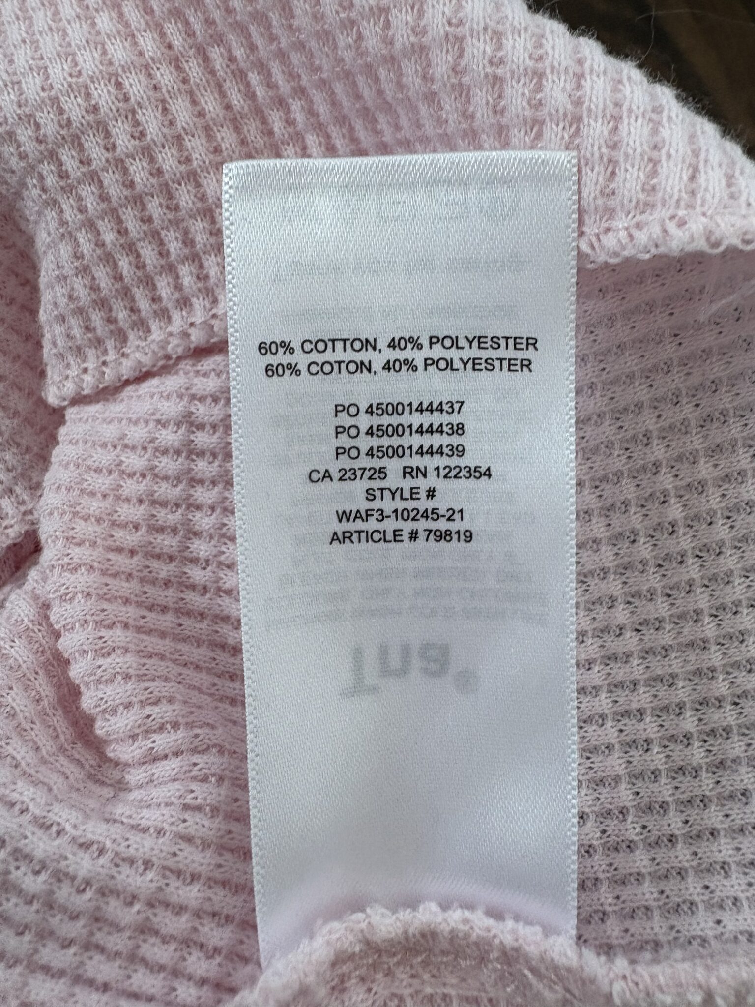 Image for Chandail gaufré rose Aritzia