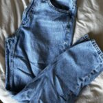 Thumbnail for Jeans mom