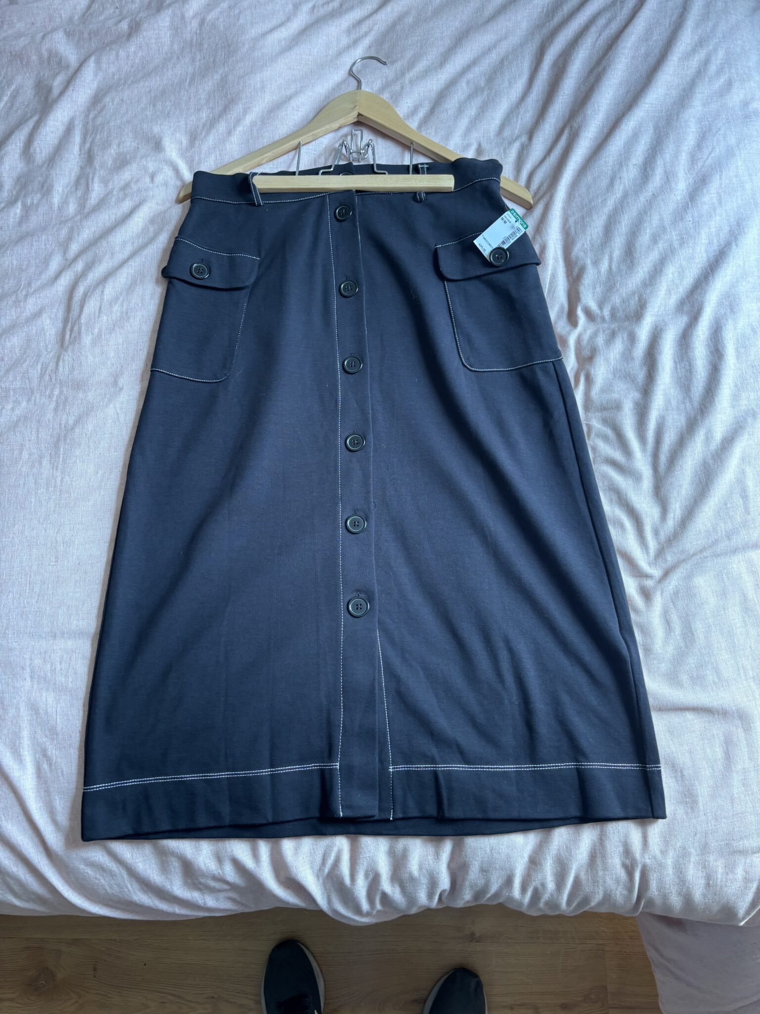 Featured image for Mid-length skirt