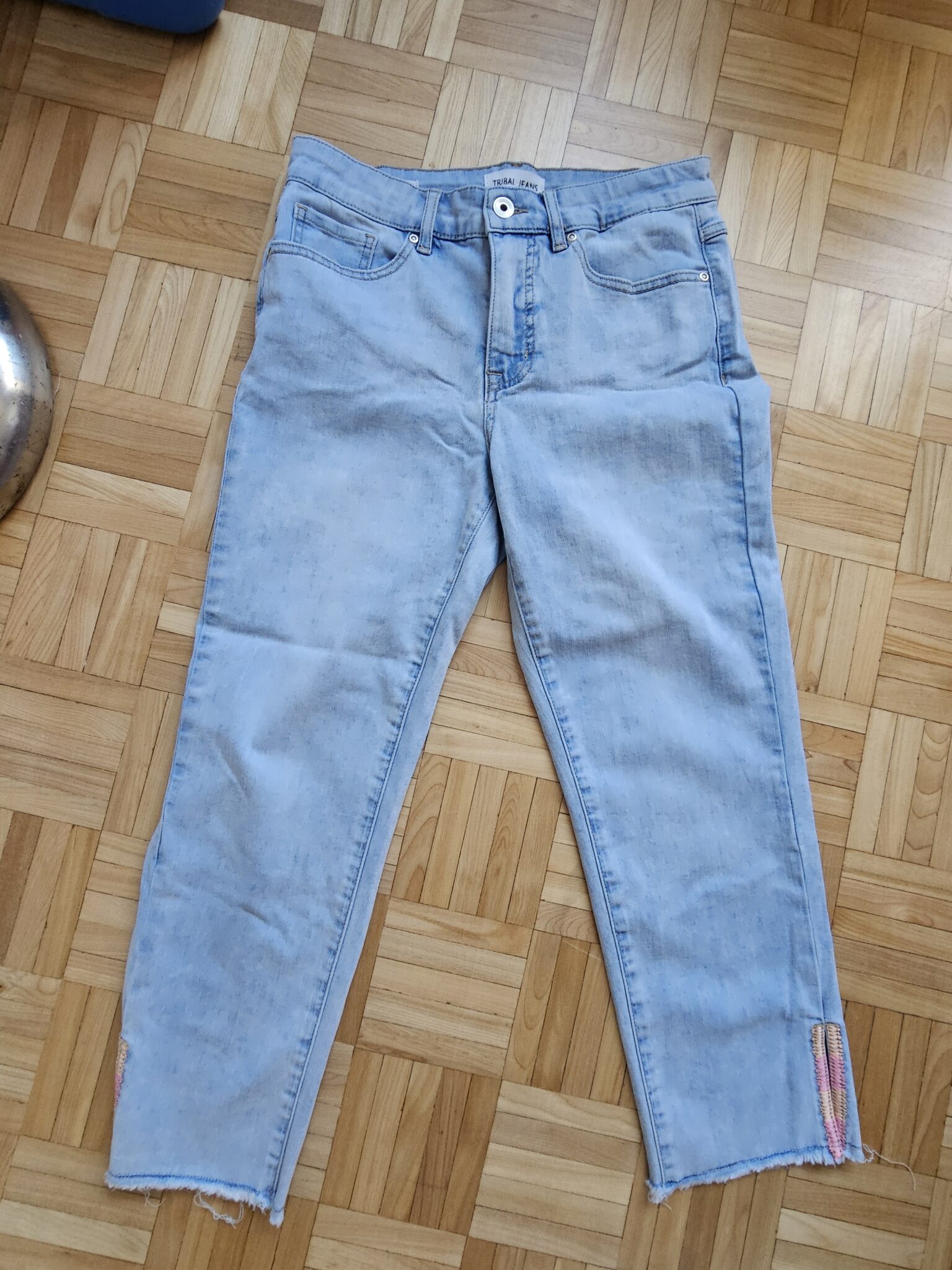 Featured image for Tribal ankle jeans