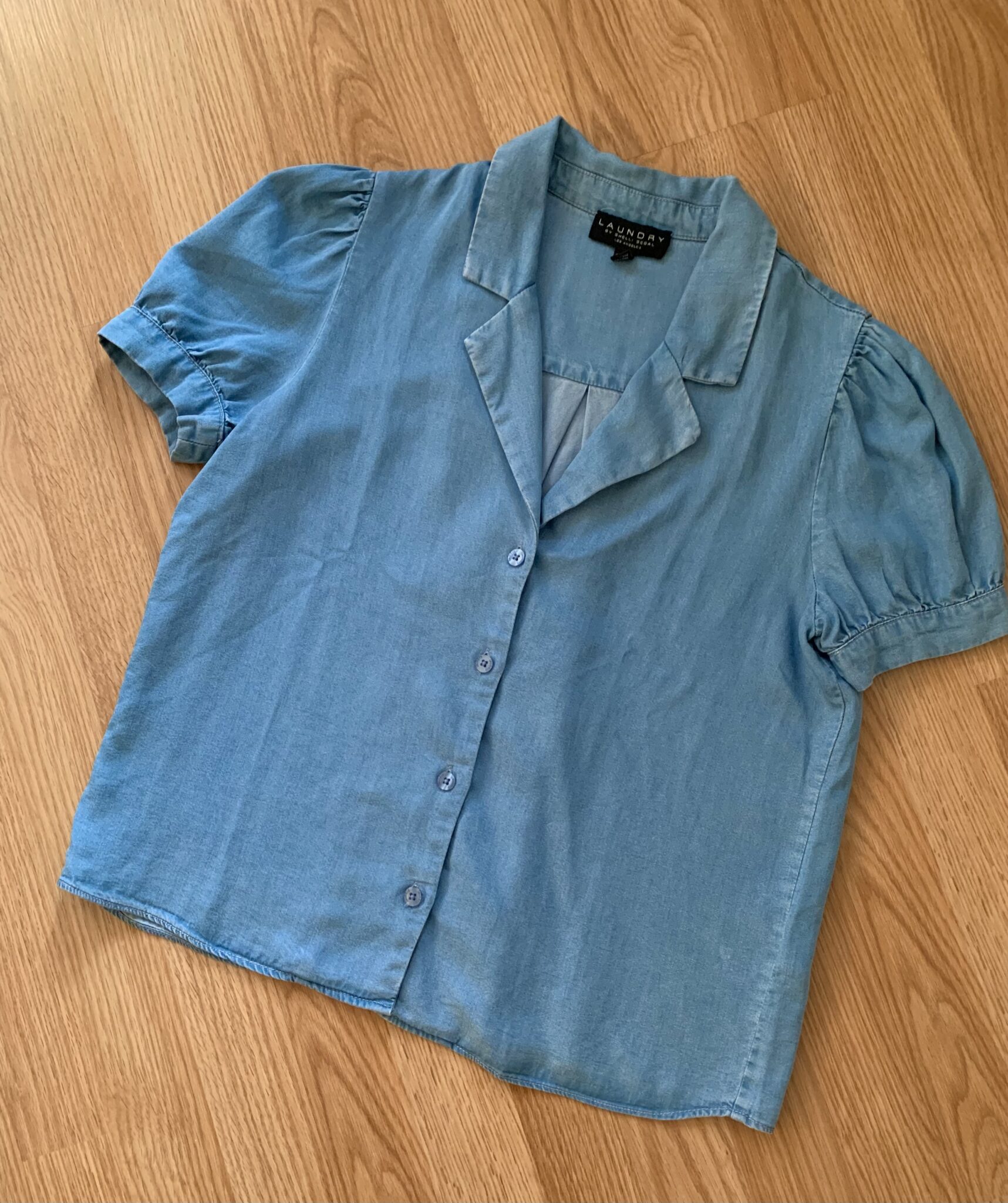 Featured image for Chemise en denim léger