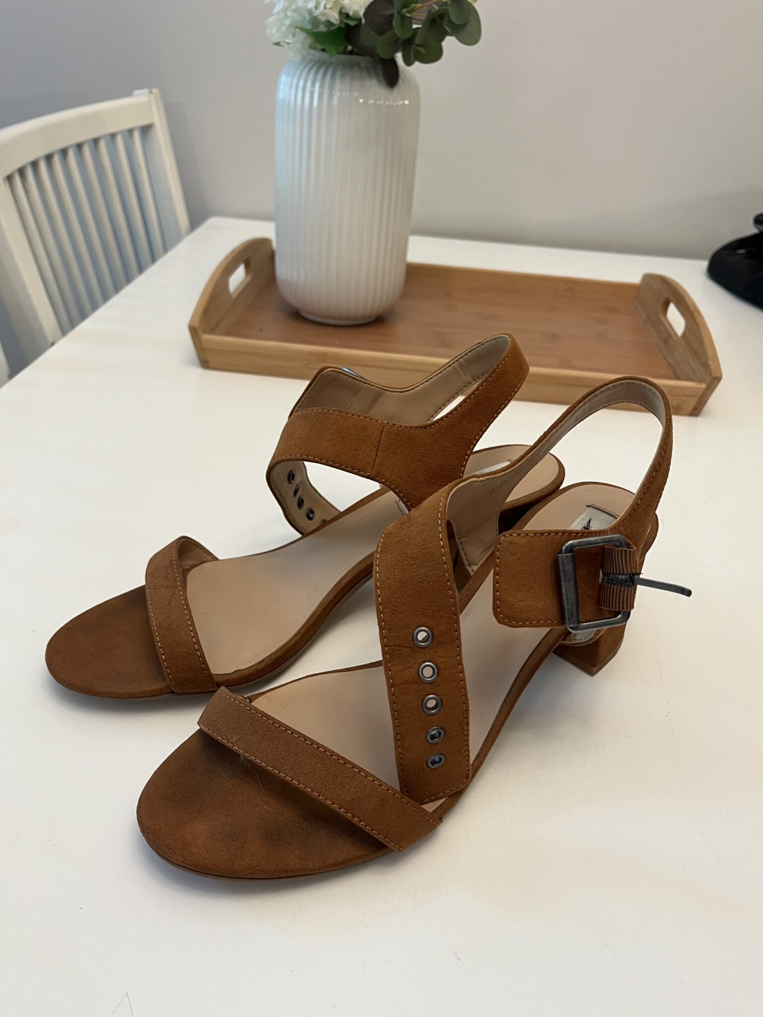 Featured image for Sandales Matt and Nat taille 10