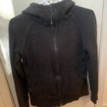Featured thumbnail for 6 - Noir Scuba full zip Lululemon