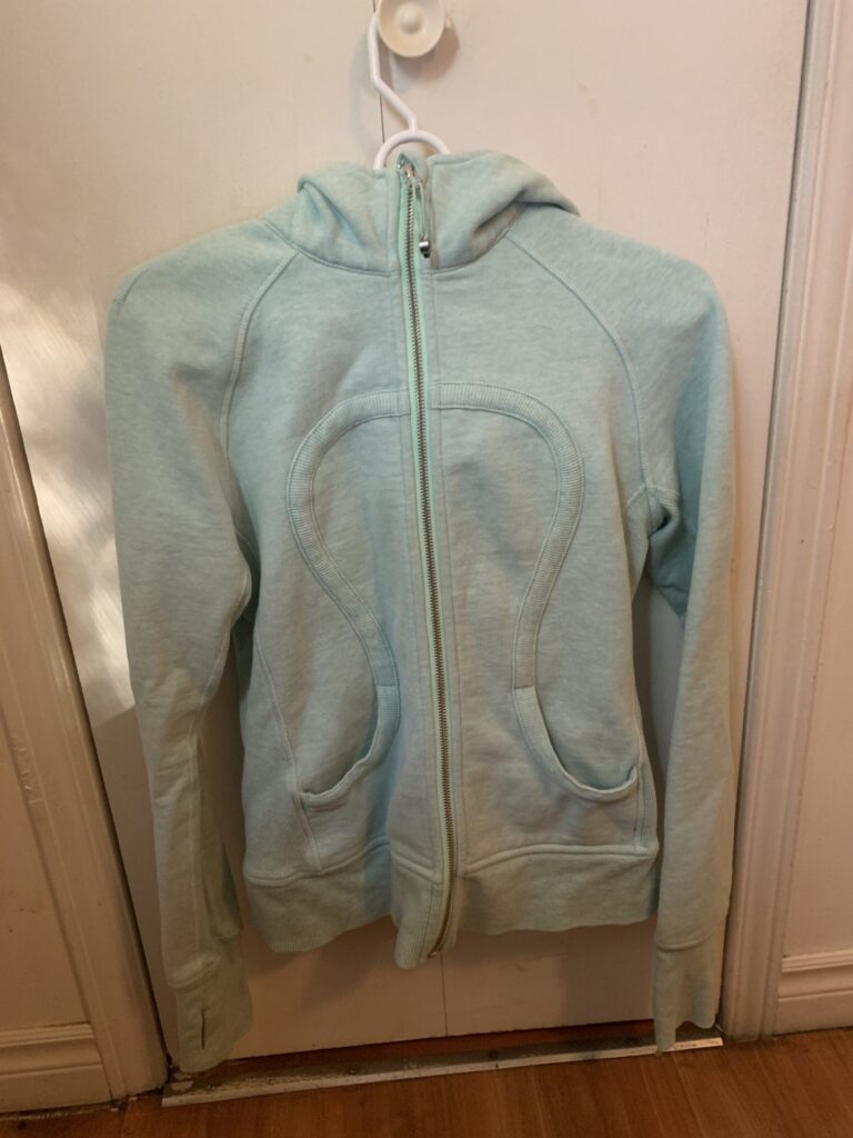 Featured image for 8 - Scuba full zip vert pale Lululemon