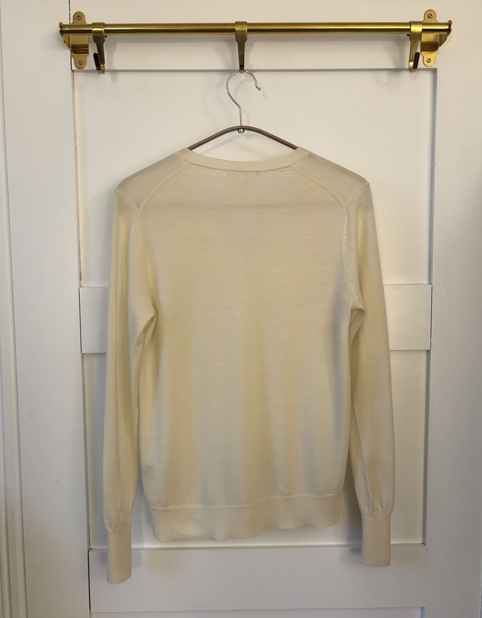 Image for Off-white V-neck jumper