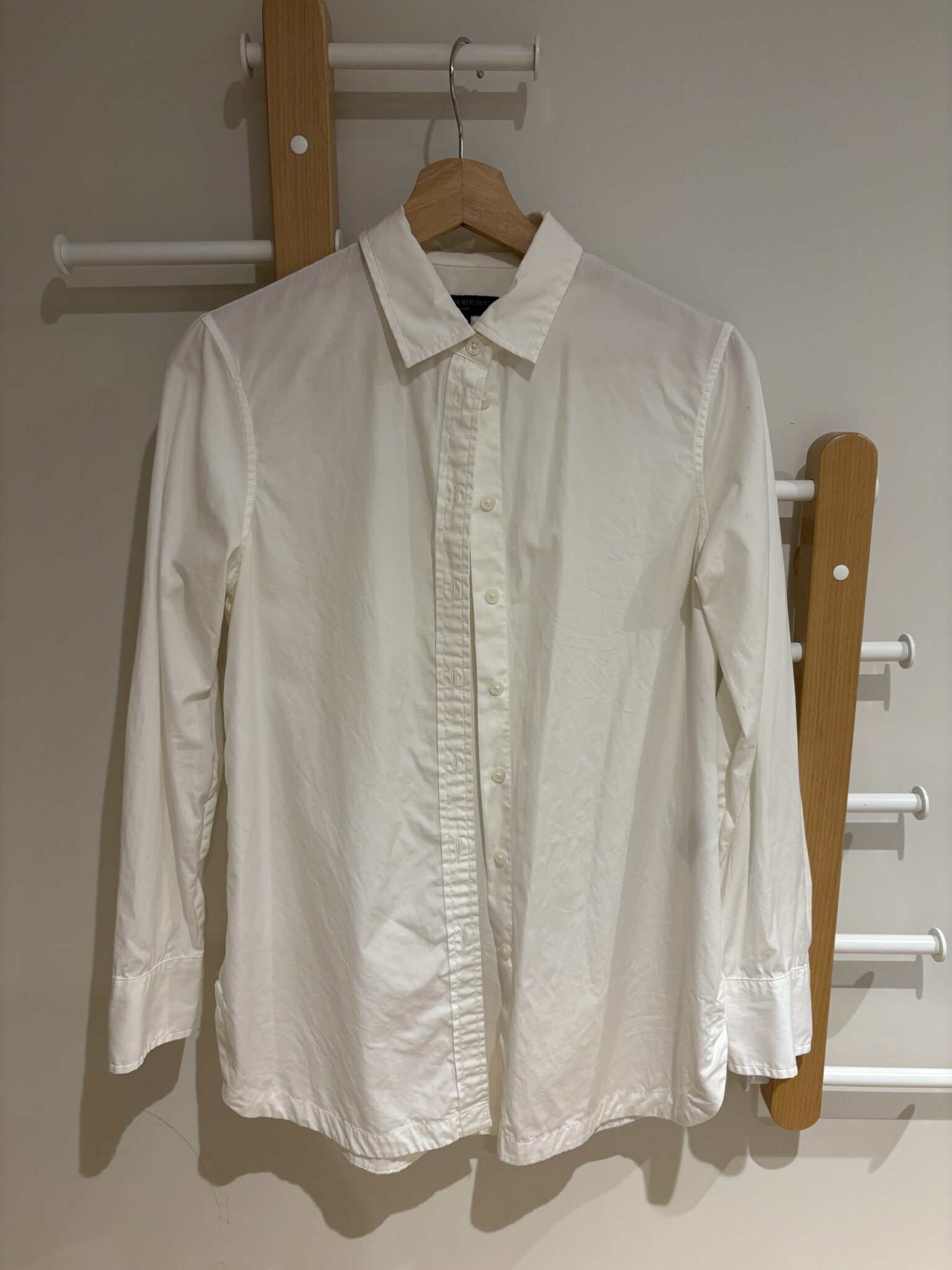 Featured image for Banana Republique long shirt