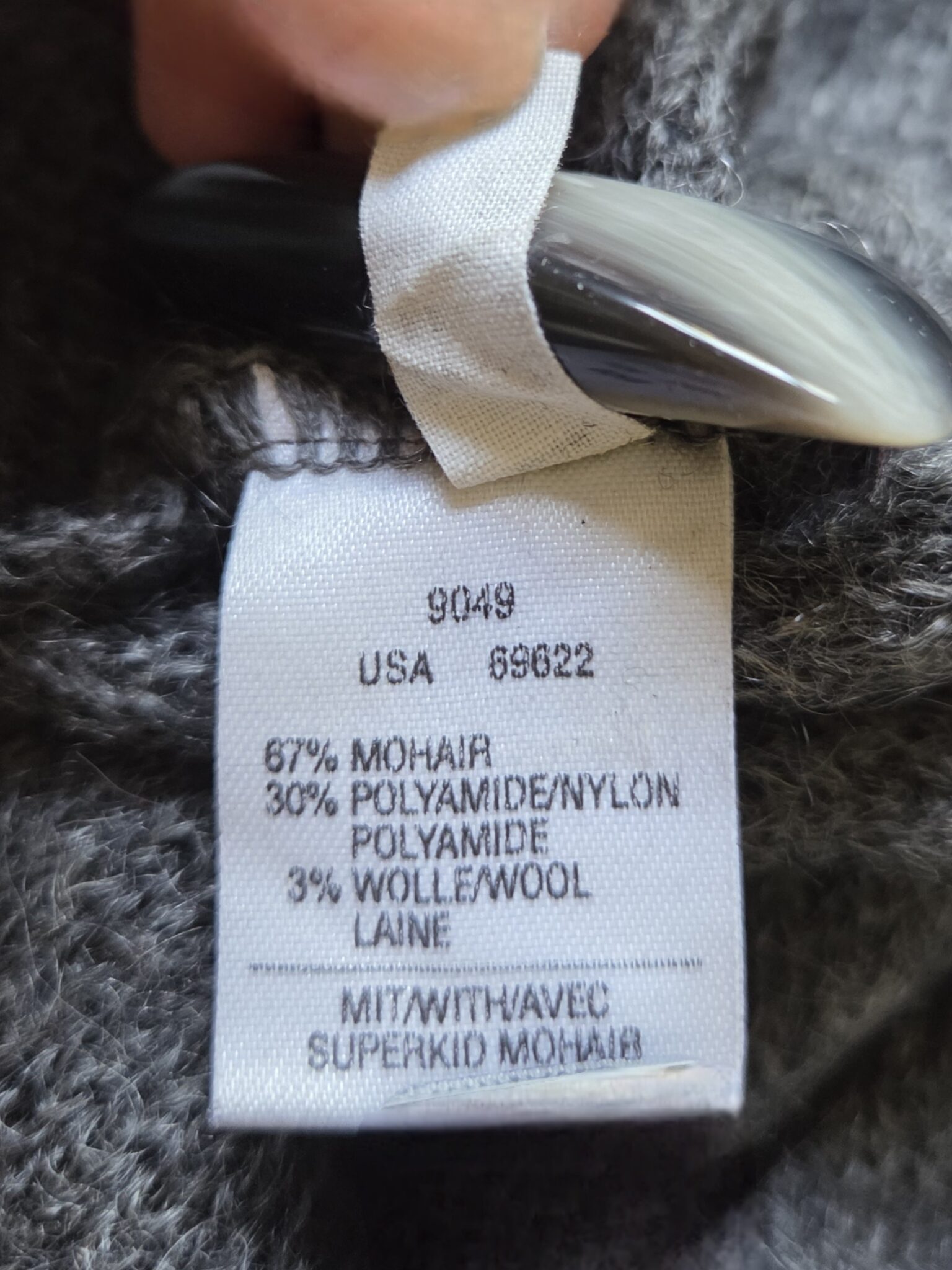 Image for Superbe cardigan écossais brodé en mohair gris foncé