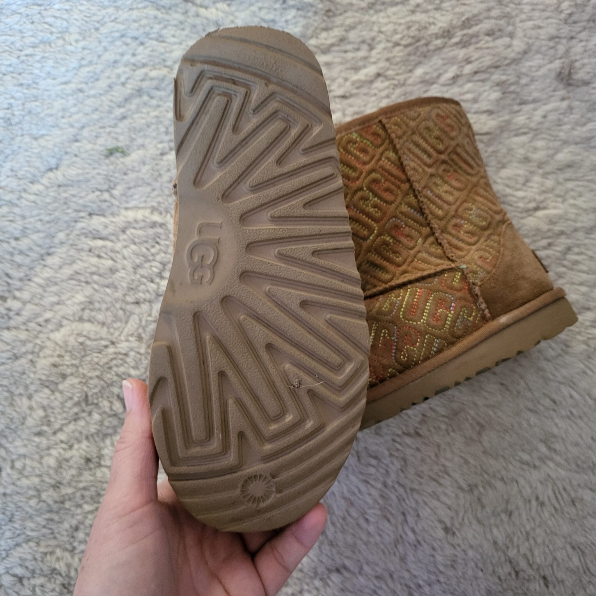 Image for Bottes Ugg brodées enfant