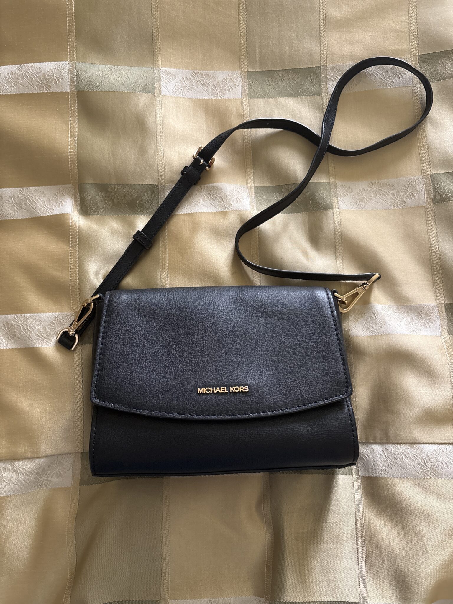 Featured image for Sac a bandoulière noir Michael Kors