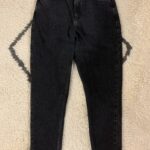 Featured thumbnail for Mom jeans top shop