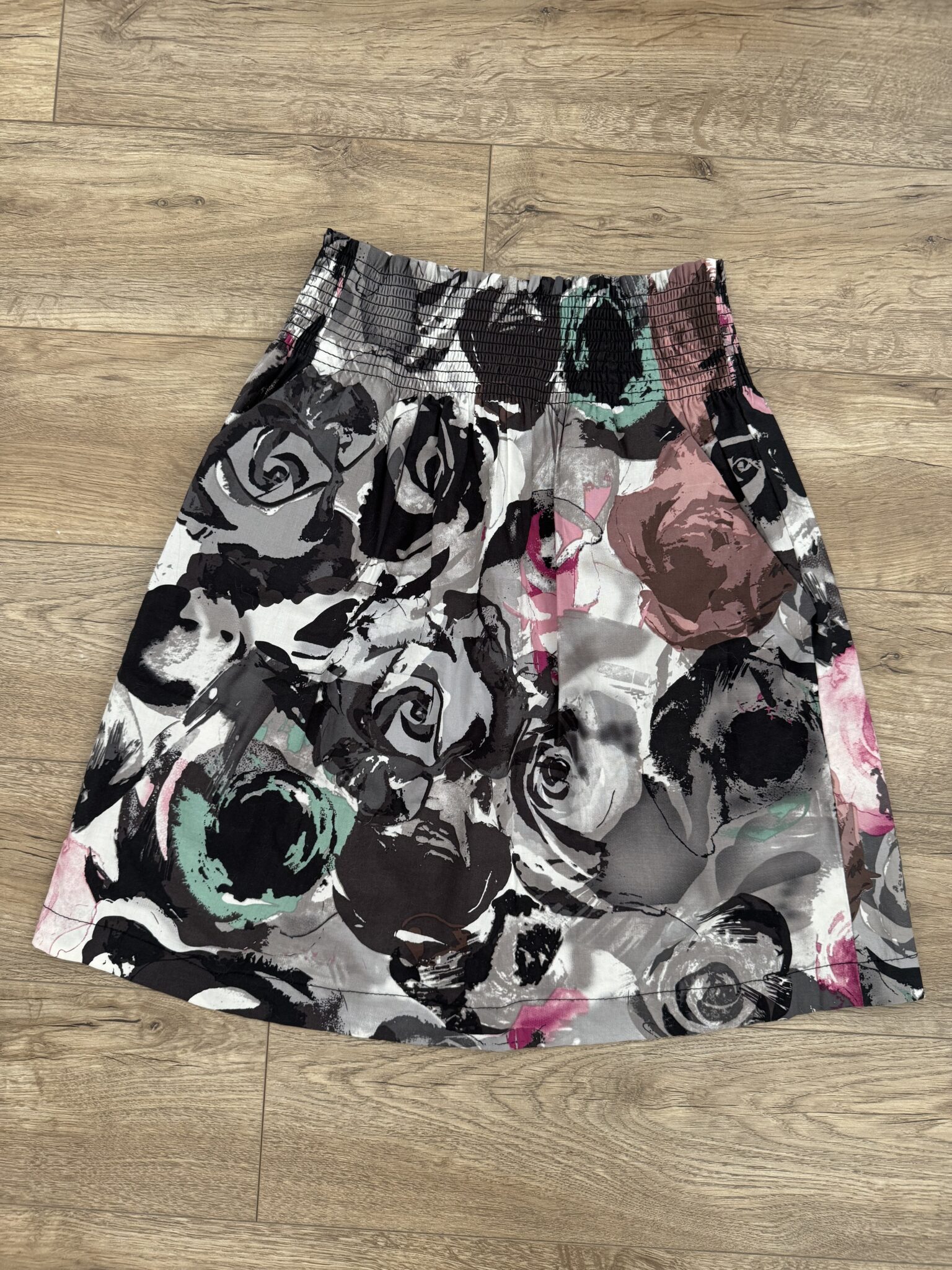 Featured image for Xs - Jupe fleurie