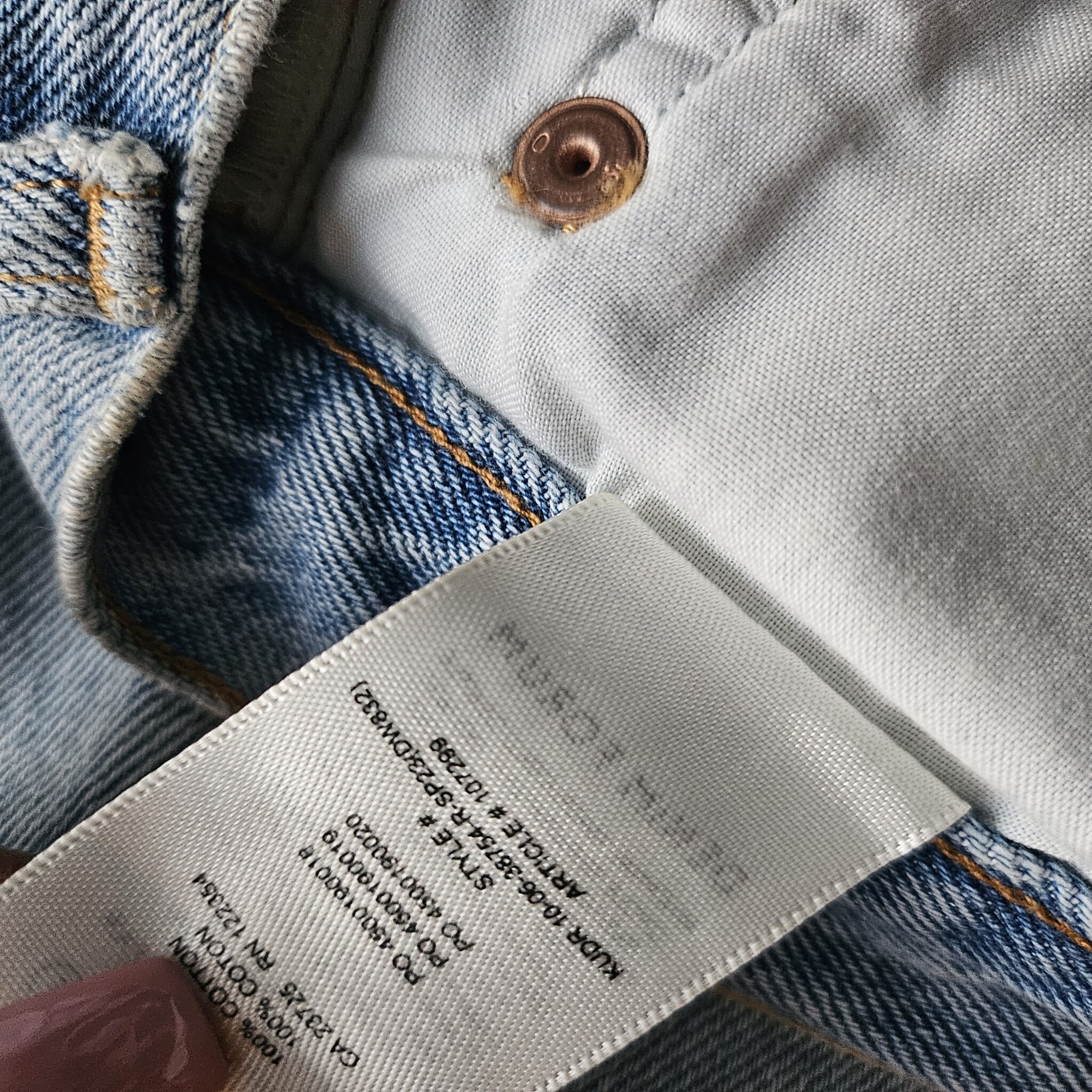 Image for The 90 Joni high rise loose Denim Forum