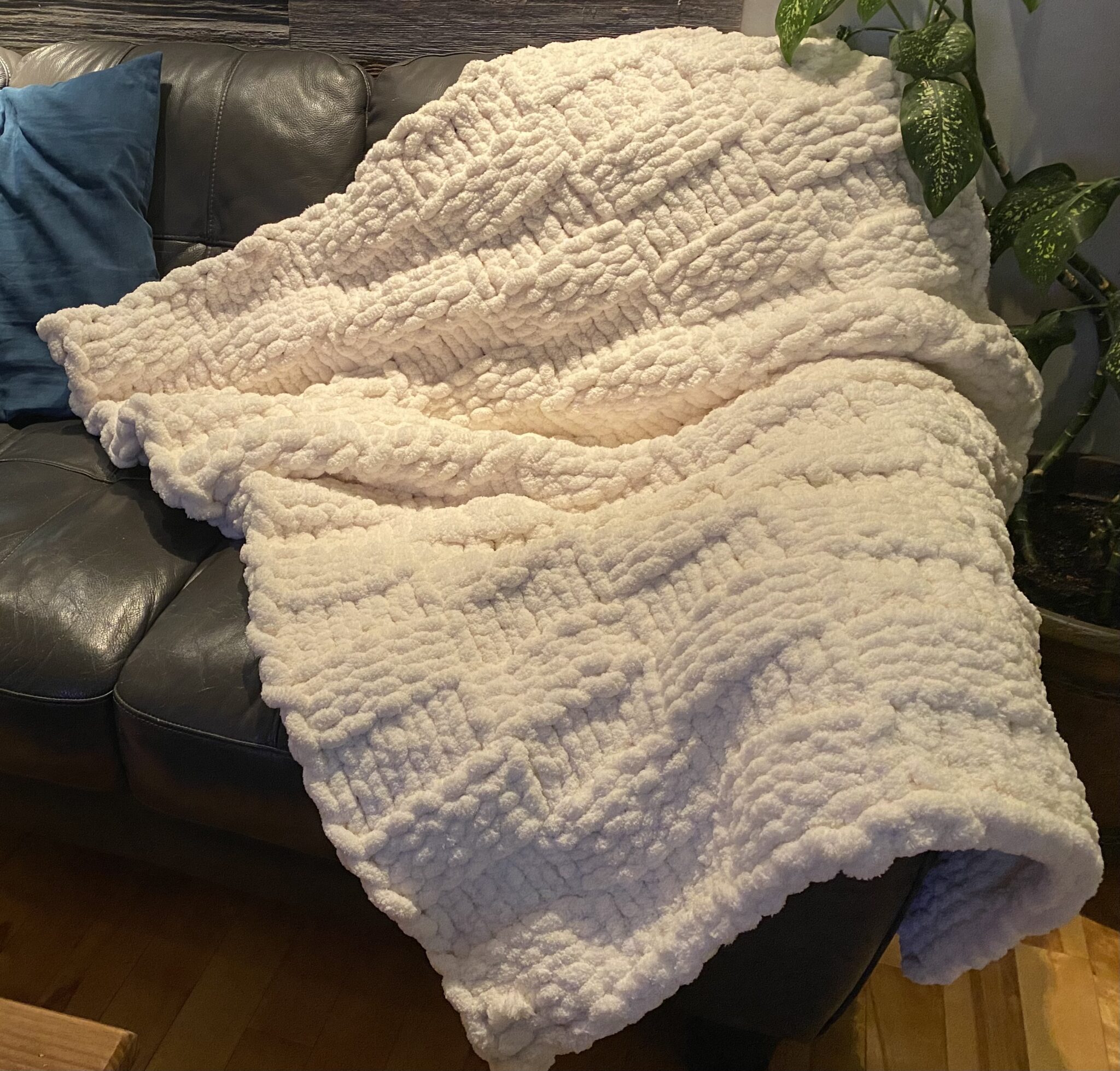 Featured image for Couverture (chunky) tricot grosse laine, NEUF