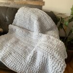 Featured thumbnail for Couverture (jeté) au crochet, NEUF